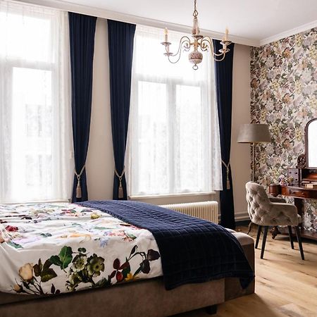 ベーツステルズワーグ De Jonge Barones Bed & Breakfast エクステリア 写真